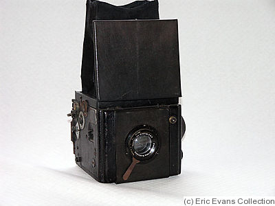 Houghton: Ensign Pressman Reflex camera