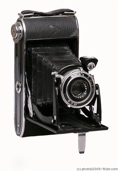 AGFA: Billy Record 8.8 camera