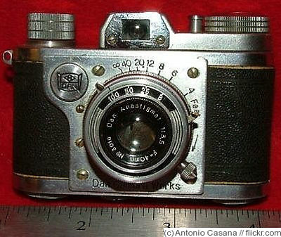 Dan Camera Works: Dan 35 Model III camera