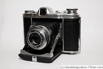 Fuji Optical: Fujica Six II CS camera