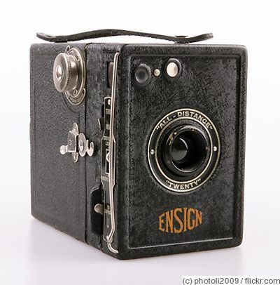 Houghton: Ensign All Distance Twenty (box, 1920s) camera