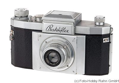 KW (KameraWerkstatten): Praktiflex (1939-1946, chrome body, black leather) camera