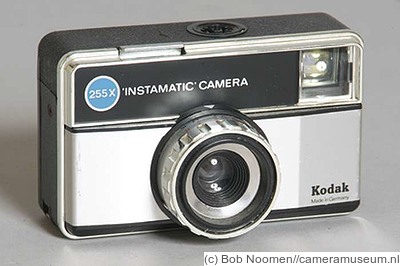 Kodak Eastman: Instamatic 255X camera