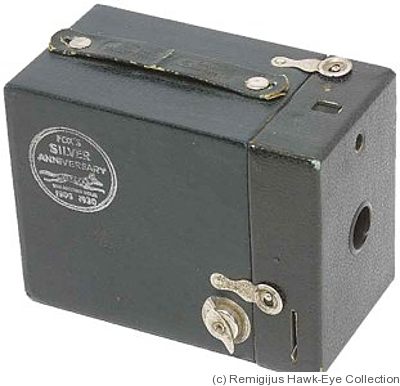Kodak Eastman: Rainbow Hawk-Eye No.2A Model  C camera