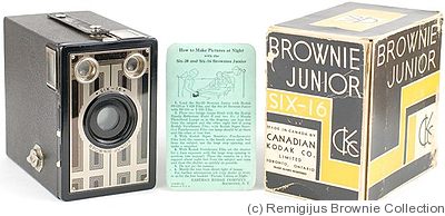 Kodak Eastman: Six-16 Brownie Junior (Canadian) camera
