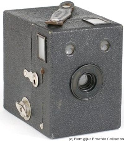 Kodak Eastman: Six-20 Brownie Minor camera
