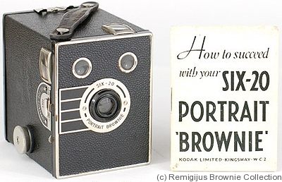 Kodak Eastman: Six-20 Portrait Brownie camera
