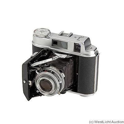 Konishiroku (Konica): Pearl IV (4.5x6) camera