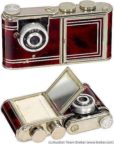 Kunik Walter: Petie Vanity (marble, chrome) camera