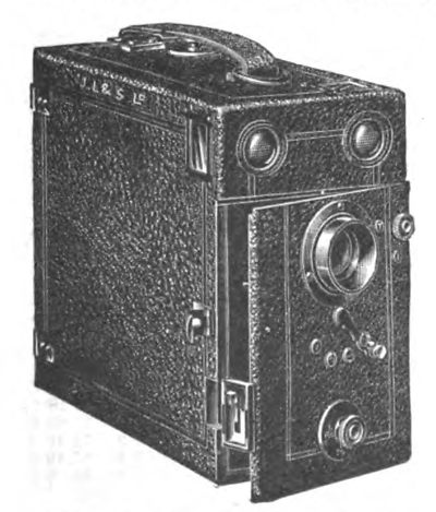 Lancaster: Amateur Hand Camera camera