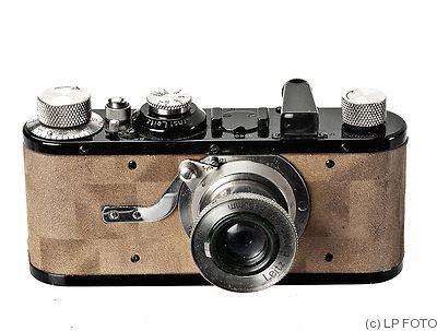 Leitz: Leica I Mod A ’Calfskin’ (Kalf Leather, suede, chequered) camera