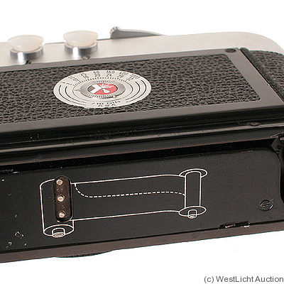 Leitz: Leica M2 Motorcoupled camera