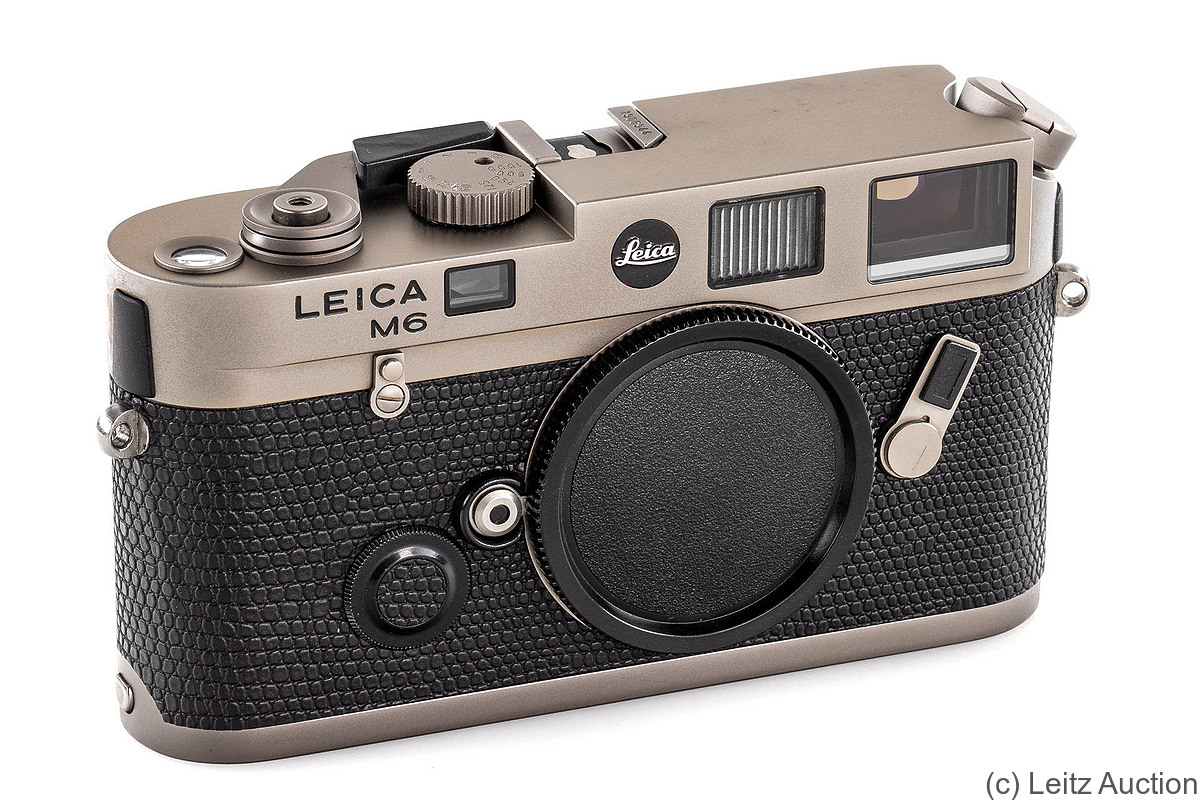Leitz: Leica M6 Titan (lizard) camera