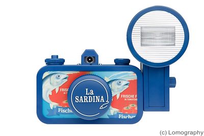 Lomography: La Sardina Fischers Fritze camera