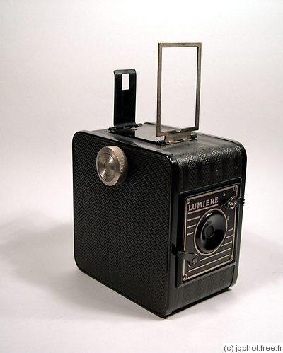 Lumiere & Cie: Lumiere Box (4.5x6) camera