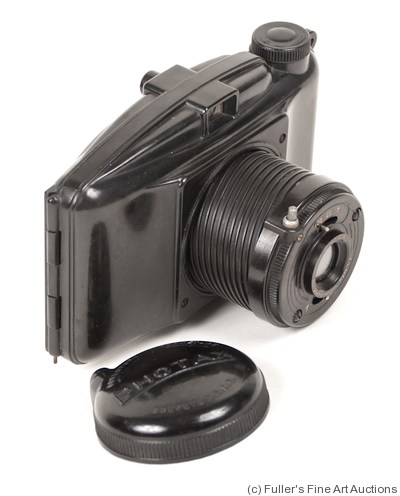M.I.O.M.: Photax II camera