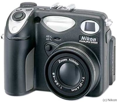 Nikon: Coolpix 5000 camera