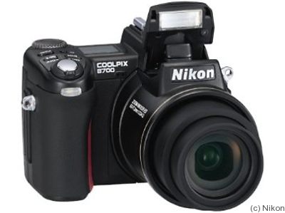 Nikon: Coolpix 8700 camera