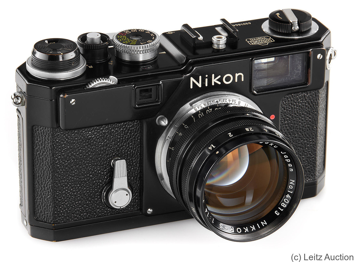 Nikon: Nikon S3 black Olympic camera