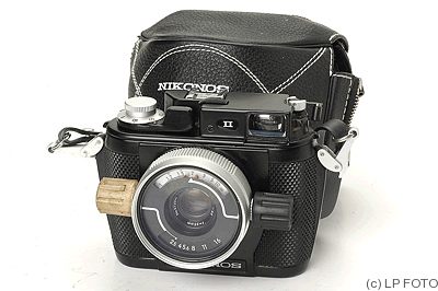 Nikon: Nikonos II (Calypso II) camera