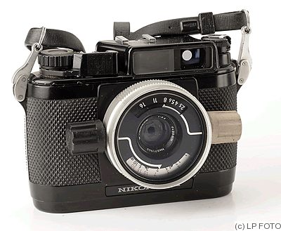 Nikon: Nikonos III camera