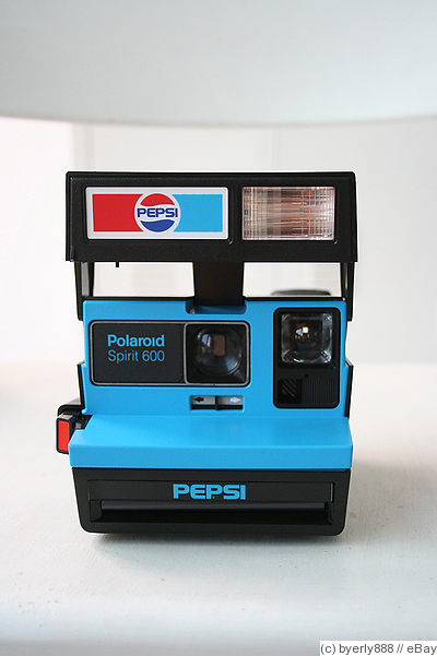 Polaroid: Pepsi Cola Polaroid 600 camera