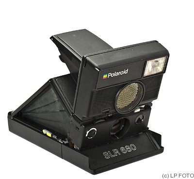 Polaroid: Polaroid 680 SLR camera