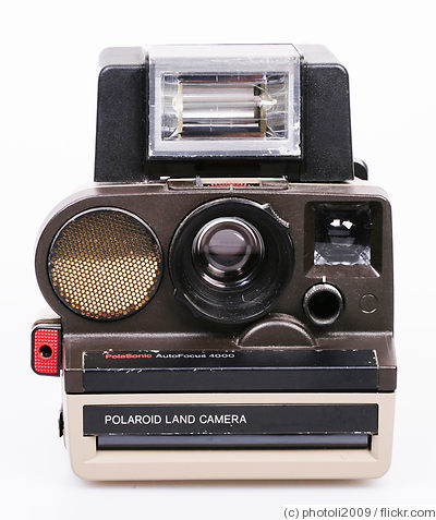 Polaroid: Polasonic AF 4000 camera