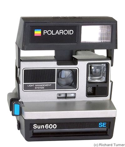 Polaroid: SUN 600 SE camera