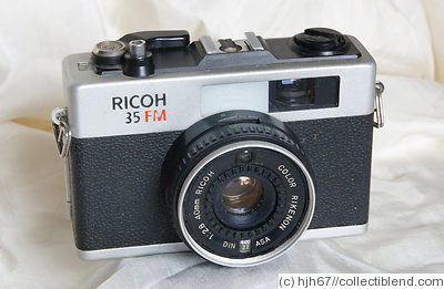 Ricoh: Ricoh 35 FM camera