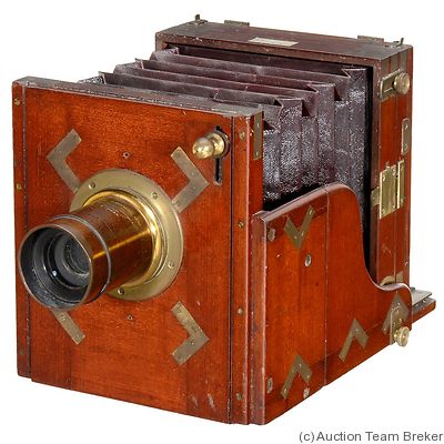 Rouch: Field Camera (tailboard) camera