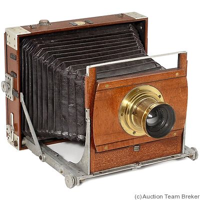 Shew & Co.: Featherweight camera