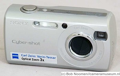 Sony: Cyber-shot DSC-S40 camera