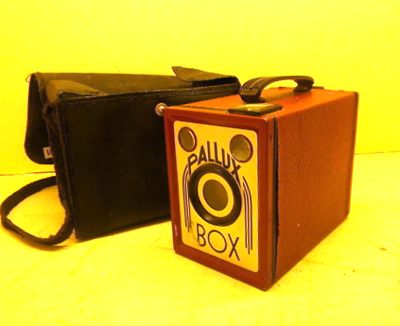 Vredeborch: Pallux Box (red) camera