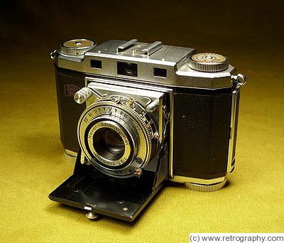 Zeiss Ikon: Contina II folding (524/24) camera