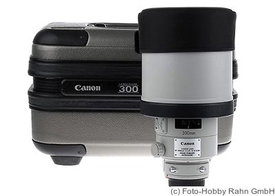 Canon: 300mm (30cm) f2.8 EF L IS II USM camera
