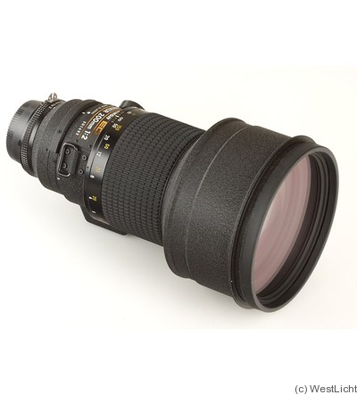 Nikon: 200mm (20cm) f2 Nikkor IF ED (AIS) camera