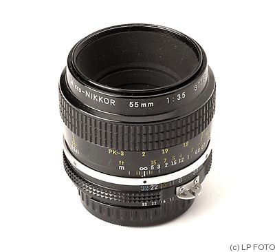 Nikon: 55mm (5.5cm) f3.5 Micro-Nikkor (AI, black) camera