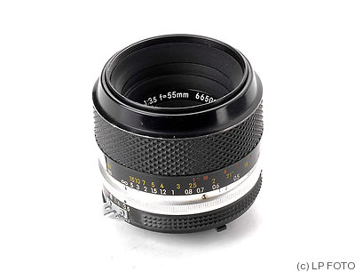 Nikon: 55mm (5.5cm) f3.5 Micro-Nikkor (AI, black/chrome) camera