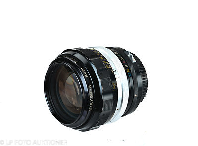 Nikon: 85mm (8.5cm) f1.8 Nikkor-H Auto camera