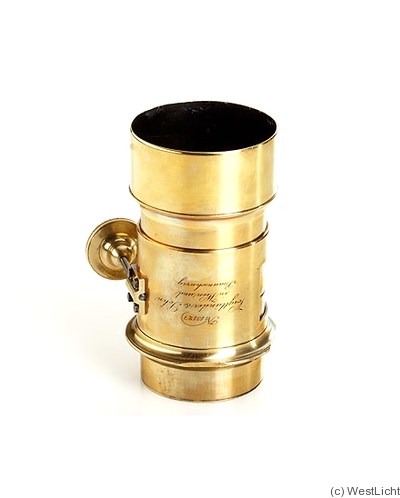 Voigtländer: Petzval (brass, 15cm len, 200mm focal len, 5.5cm dia) camera