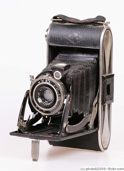 AGFA: Billy Record 7.7 Price Guide: estimate a camera value