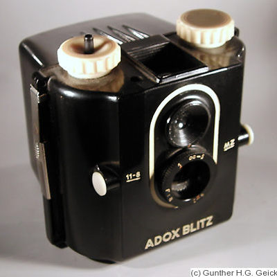 Adox: Adox Blitz (66) camera