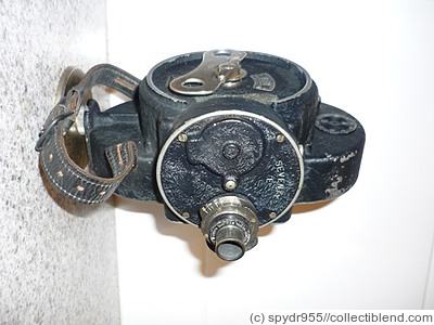 Bell & Howell: Filmo 70E camera