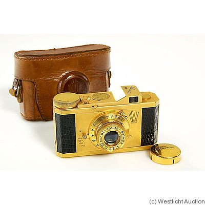 C.O.M.I: Luxia (gold) camera