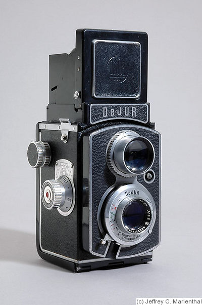 DeJur Amsco: Dejur Reflex Model DR-10 camera