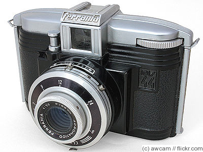 Ferrania: Ibis 44 camera