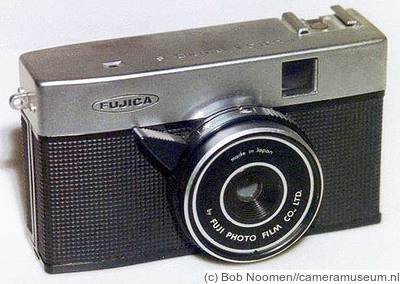 Fuji Optical: Fujica Rapid-S camera