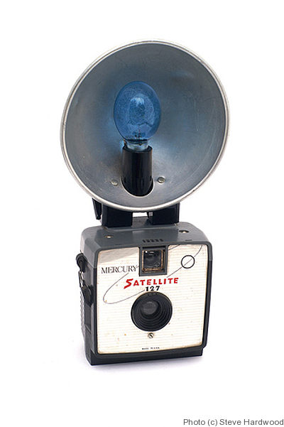 Mossberg Vintage Camera Imperial Satellite 127 Flash Camera w Original Box 