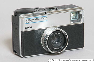 Kodak Eastman: Instamatic 233-X camera